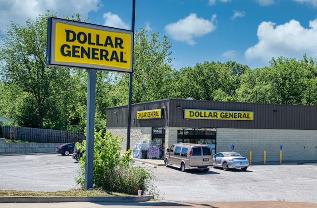 Dollar Stores,Sold,1449